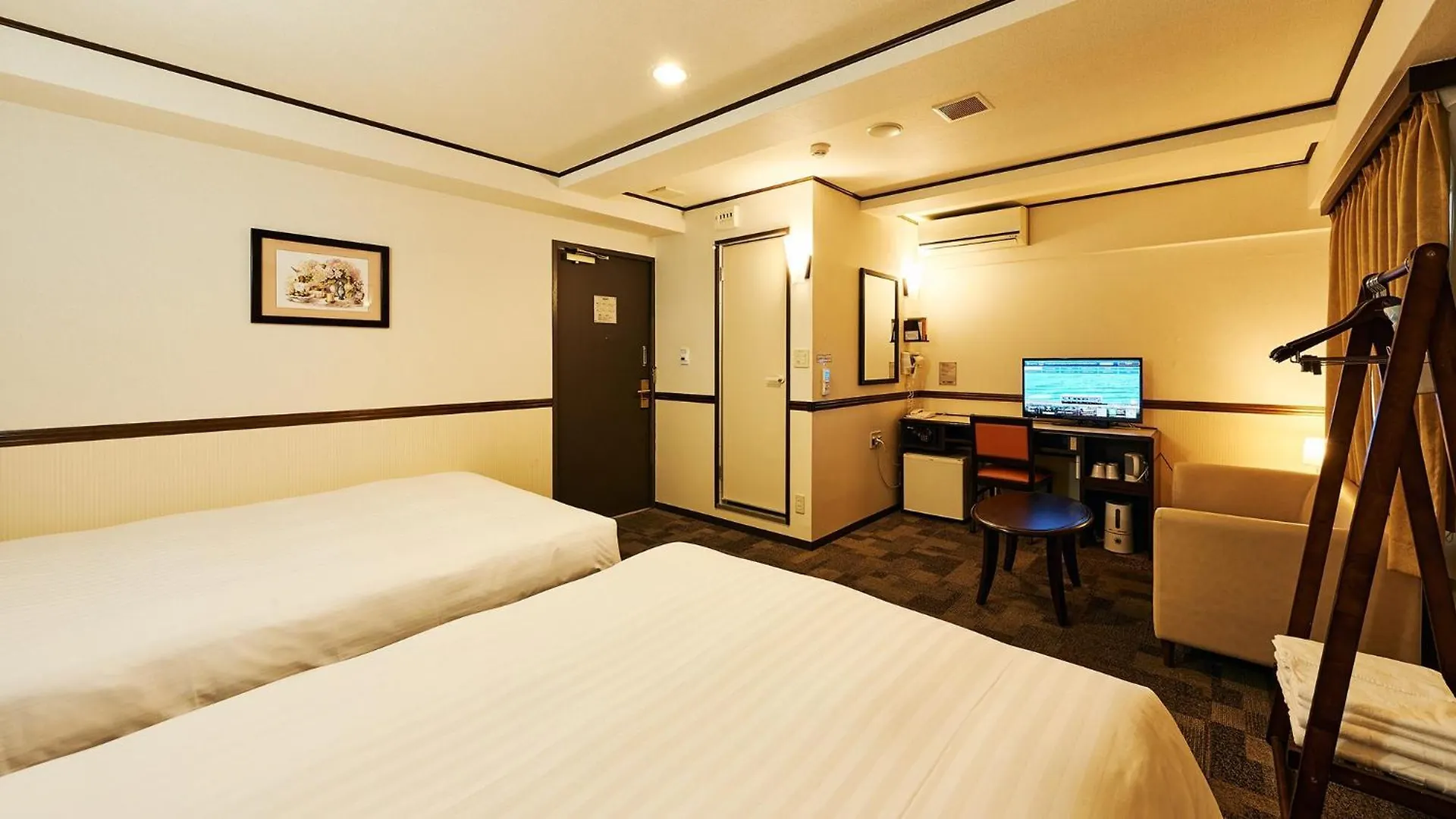 Toyoko Inn Osaka Tsuruhashi Ekimae 3*,