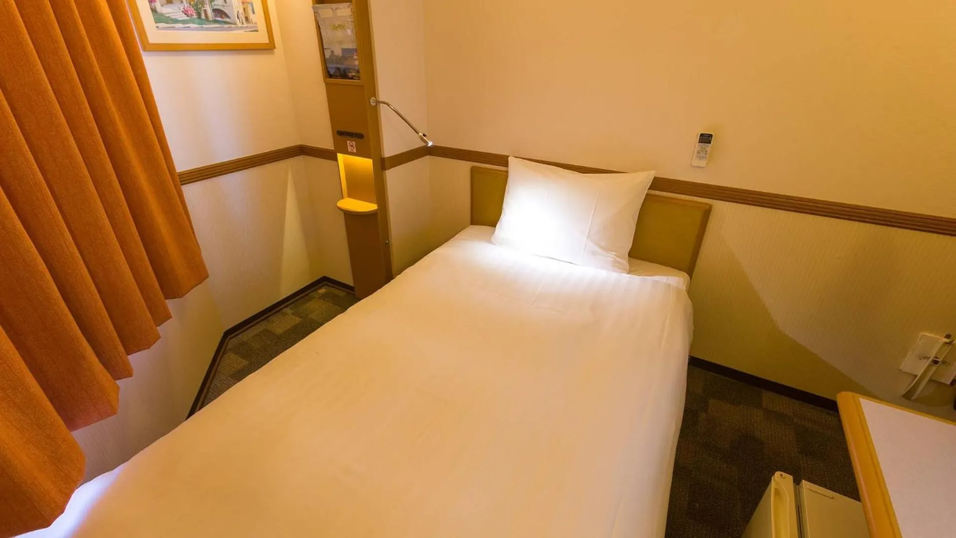Toyoko Inn Osaka Tsuruhashi Ekimae Hotel