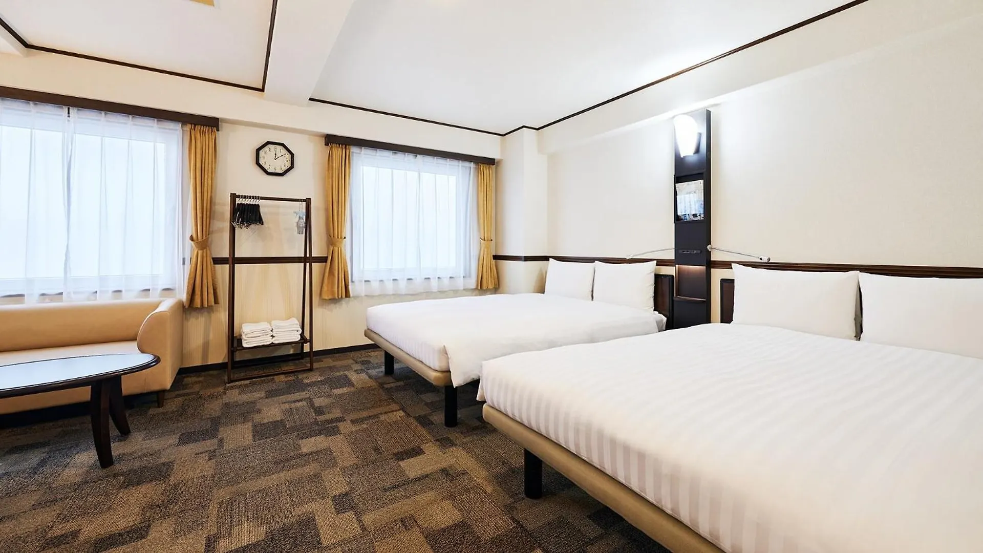 Toyoko Inn Osaka Tsuruhashi Ekimae